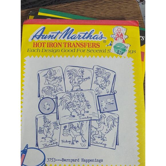 VTG Lot of 12 Aunt Marthas Hot Iron Transfers Embroidery Various Patterns - Picture 7 of 13